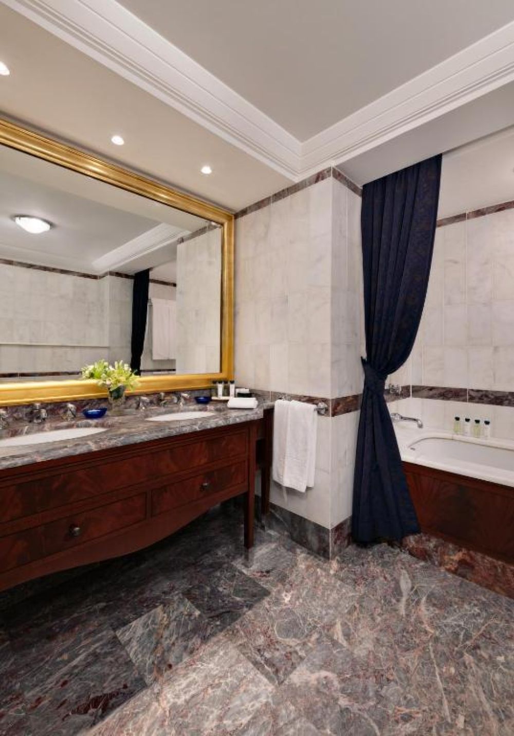 One Bedroom Suite, Ciragan Palace Kempinski Istanbul 5*