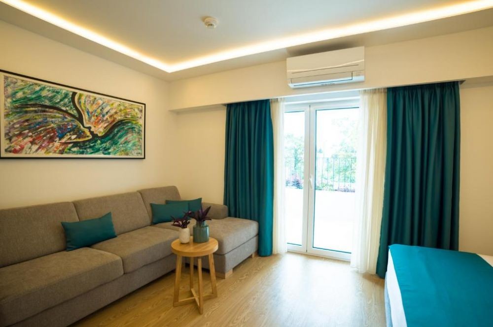 Family Apartment, Admiral 4*