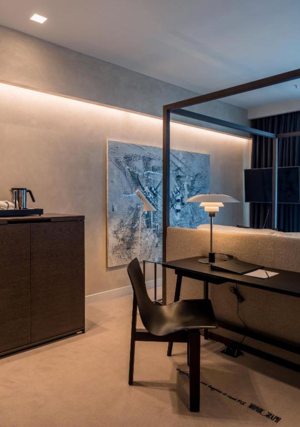 Standard King, Monograph At Freedom Square 5*