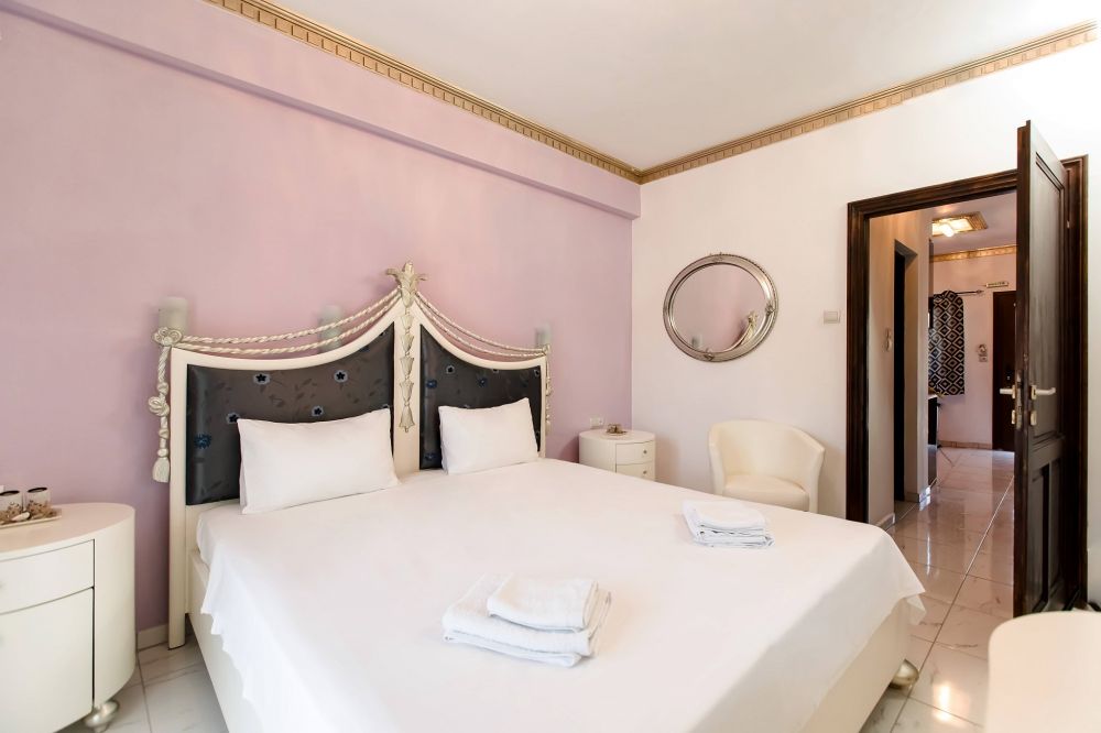 Deluxe Suite One Bedroom, Greek Pride Aparthotel 4*