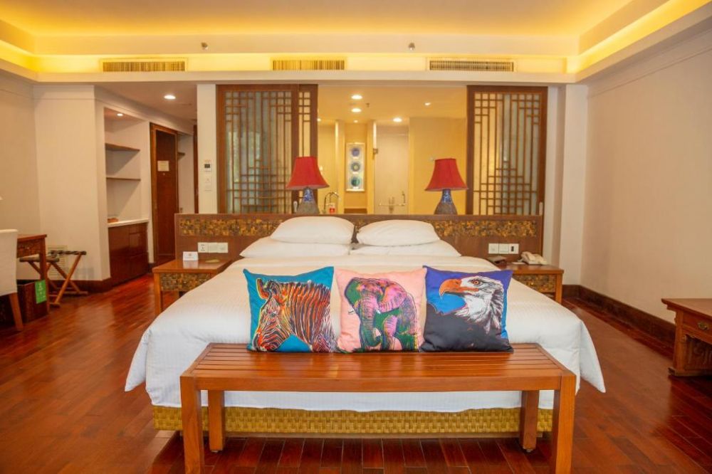 Swiss Superior King/Twin bed room with private swimming pool (ex.Small Pool Room), Swissotel Sanya Yalong Bay (ex. Huayu Resort & Spa Yalong Bay Sanya) 5*