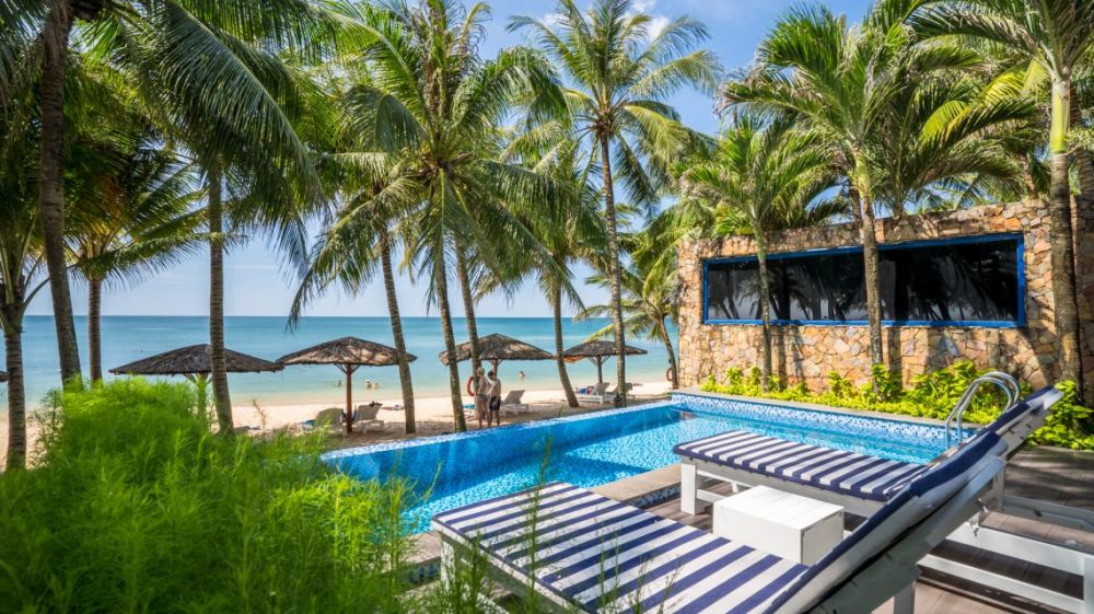 Beach Front Villa Private Pool, L’Azure Resort & Spa Phu Quoc 4*