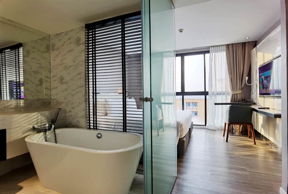 City View with Bathtub, Citrus Grande Hotel Pattaya 4*