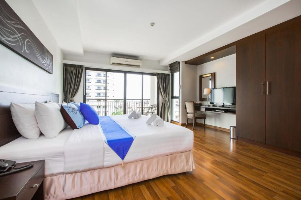 Premier Studio, Fifth Jomtien 4*