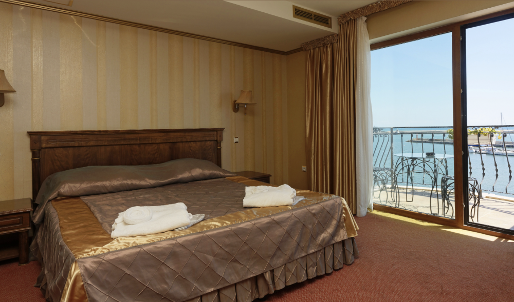 Apartment, Mistral Balchik 4*