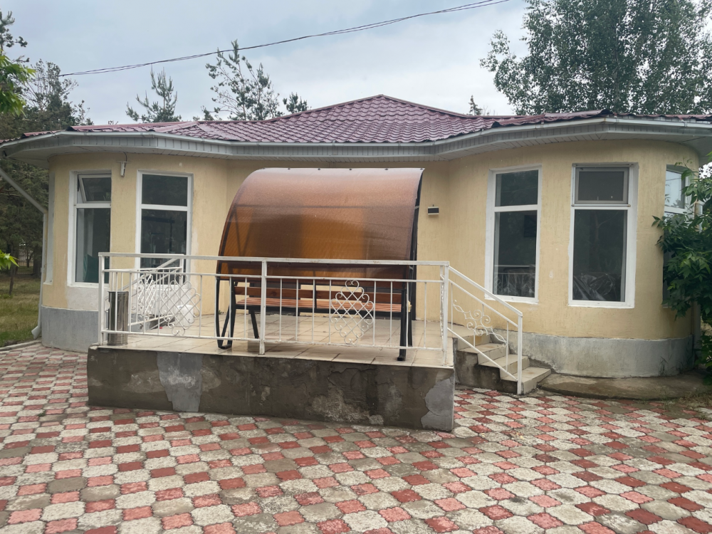 Holiday Village 
