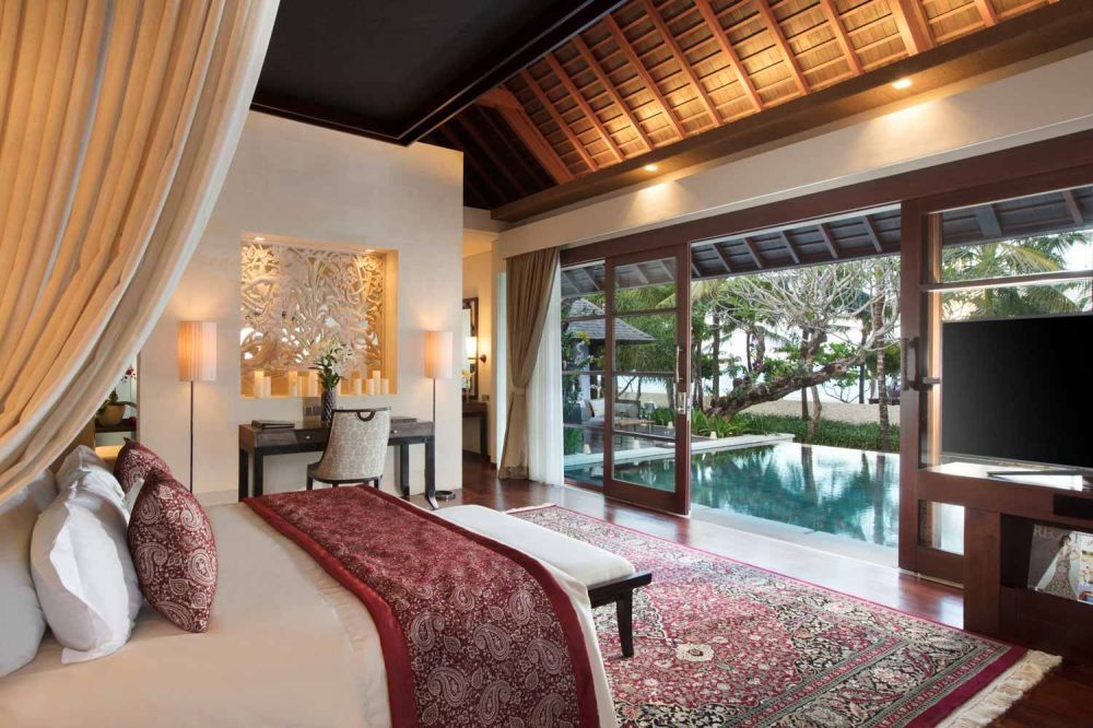 Royal Villa, The Royal Santrian Villas 5*