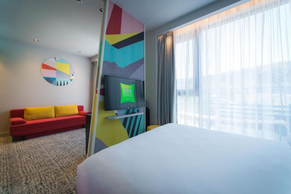 Luxe, Ibis Styles 4*