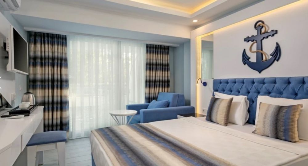 Standard, Marine Family Club Hotel 5*