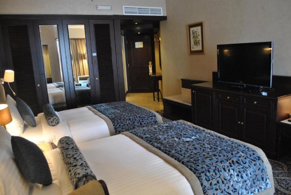 Deluxe, Chelsea Plaza Dubai 3*