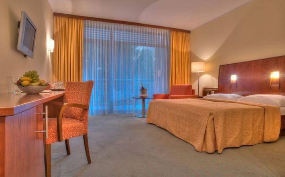 Triple Room, Rivijera Petrovac 4*