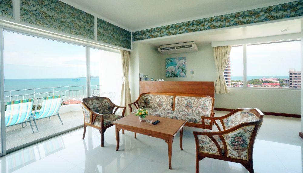 2 Bedroom Family Suite, Pattaya Park Beach Resort 3*