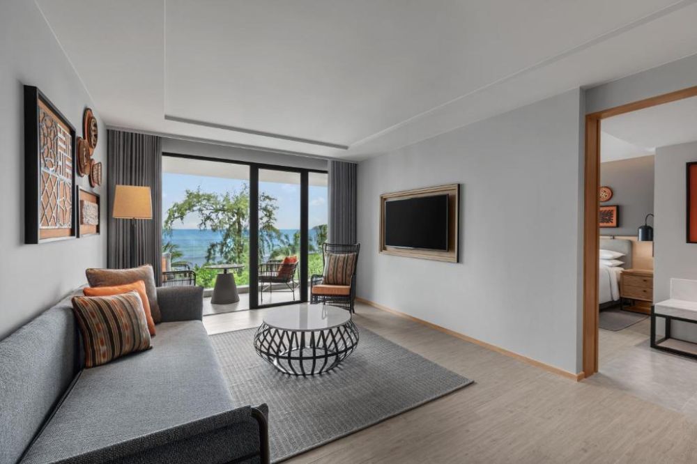 Ocean View Suite, Four Points By Sheraton Phuket Patong Beach Resort 5*