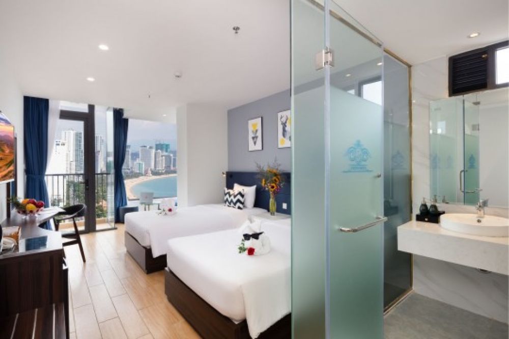 Premier Twin Sea View, Crown Hotel Nha Trang 3*