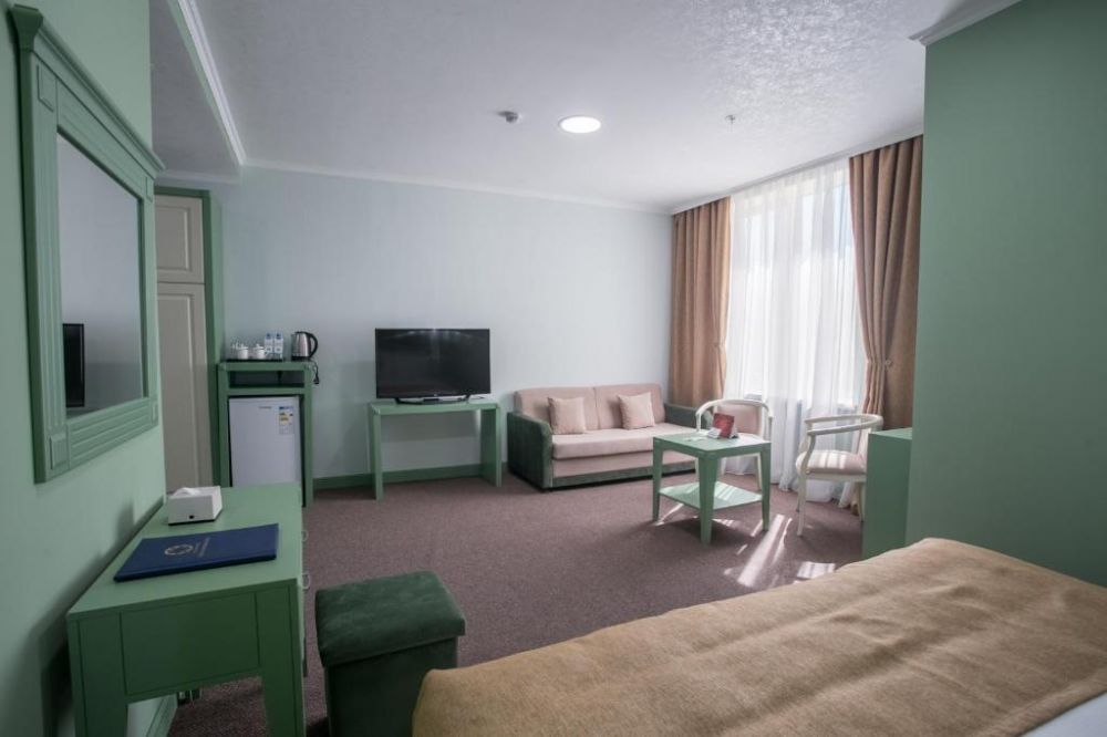 Полулюкс, Grand Saphire 4*