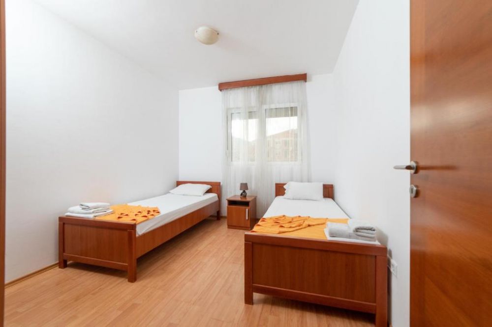 2 bedroom Apartment, Jovan Apartments 3*