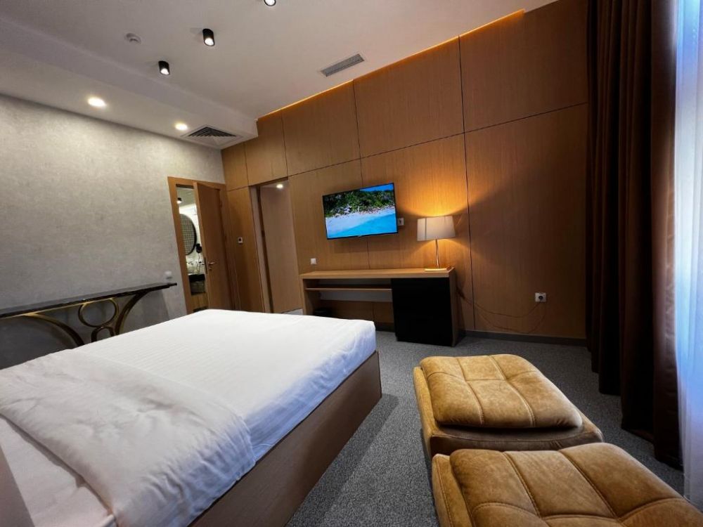 Suite, King Plaza 3*