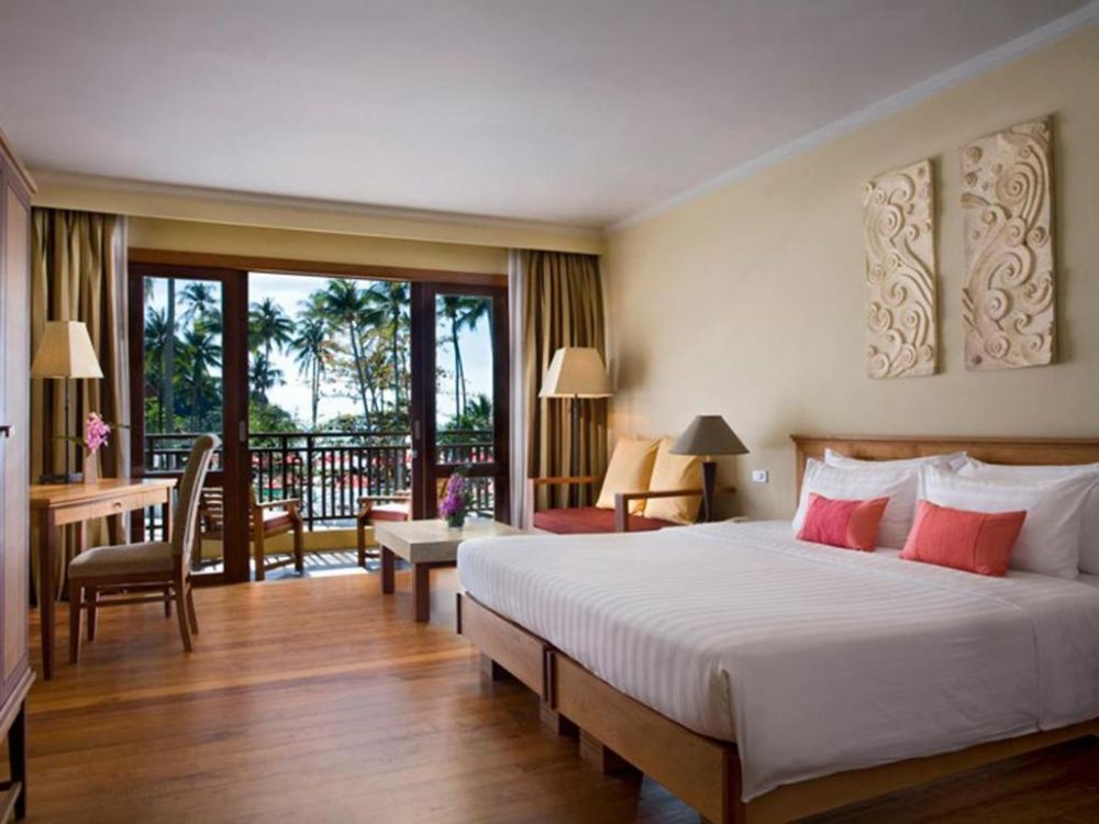 Grand Deluxe Ocean Facing/ Premium Wing, Emerald Cove Koh Chang 5*