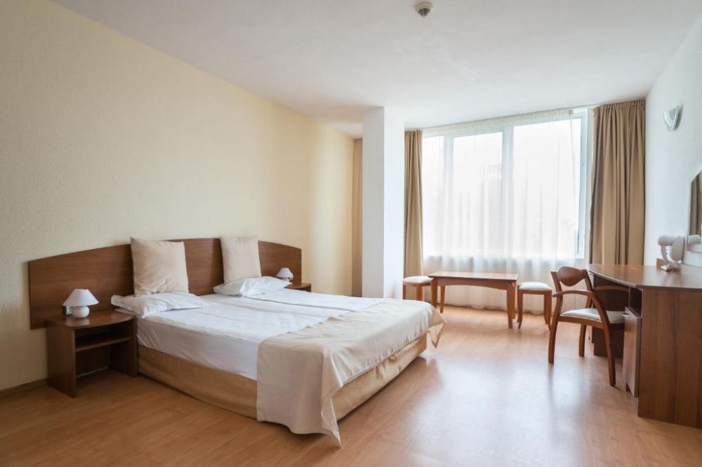 Double room, Perla Plaza 3*