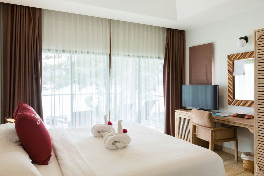 Grand Deluxe Room, Phi Phi Bayview Premier 3*