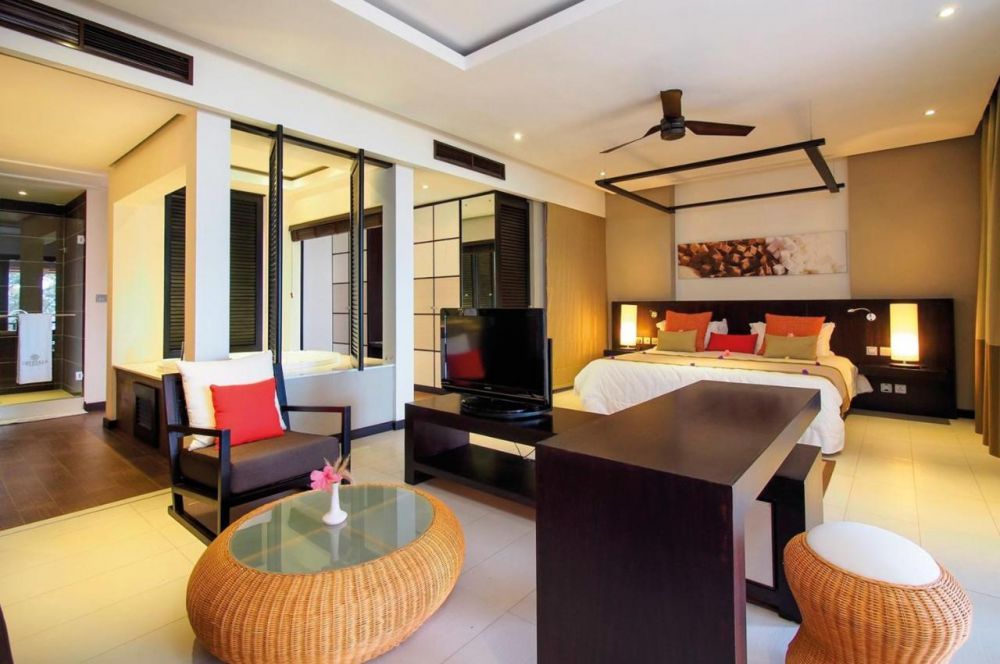 Junior Suite, CRYSTALS Beach Resort Belle Mare BY RADISSON (ex. Maritim Crystals Beach Hotel) 4*