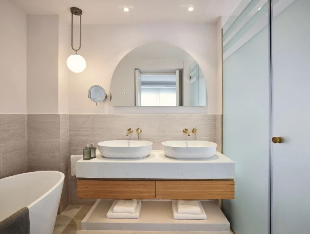 Deluxe Family Suite Garden Patio, Grecotel Filoxenia Hotel 4*