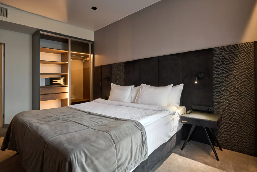 Two-room Deluxe with Terrace, Fomich Residence 