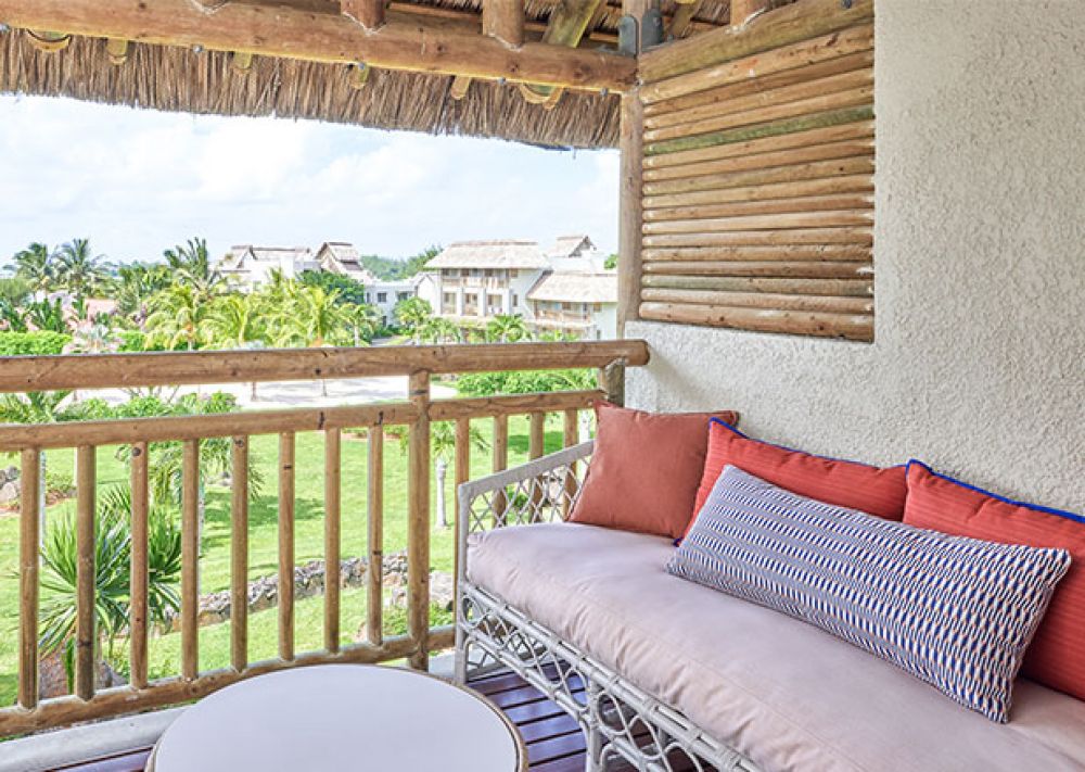 Couple Privilege Suite Beachfront, Zilwa Attitude 4*