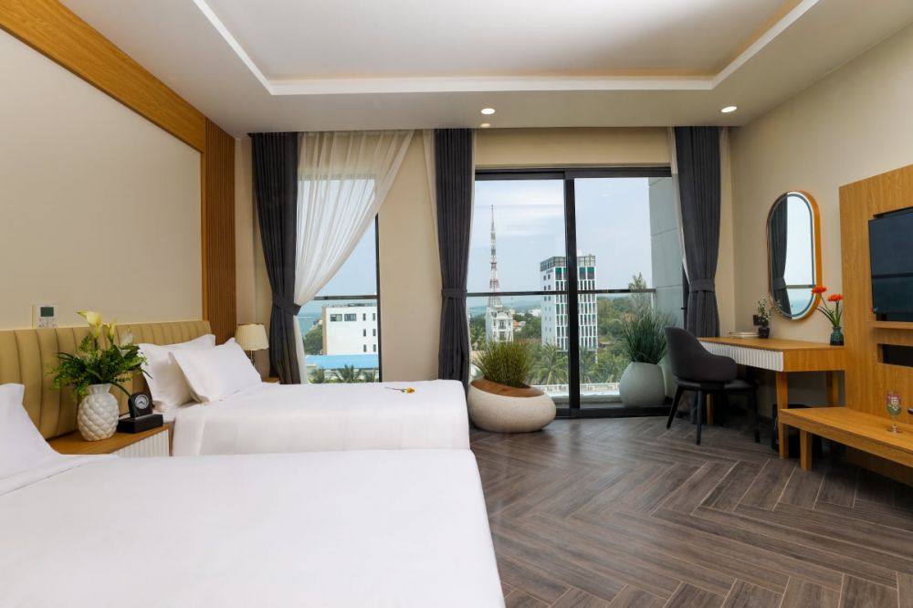 Deluxe Ocean View with Balcony, Daystar Hotel Phu Quoc 4*