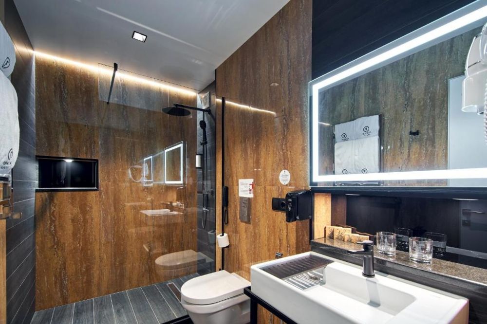 Family Junior Suite Room, Fomich Residence 