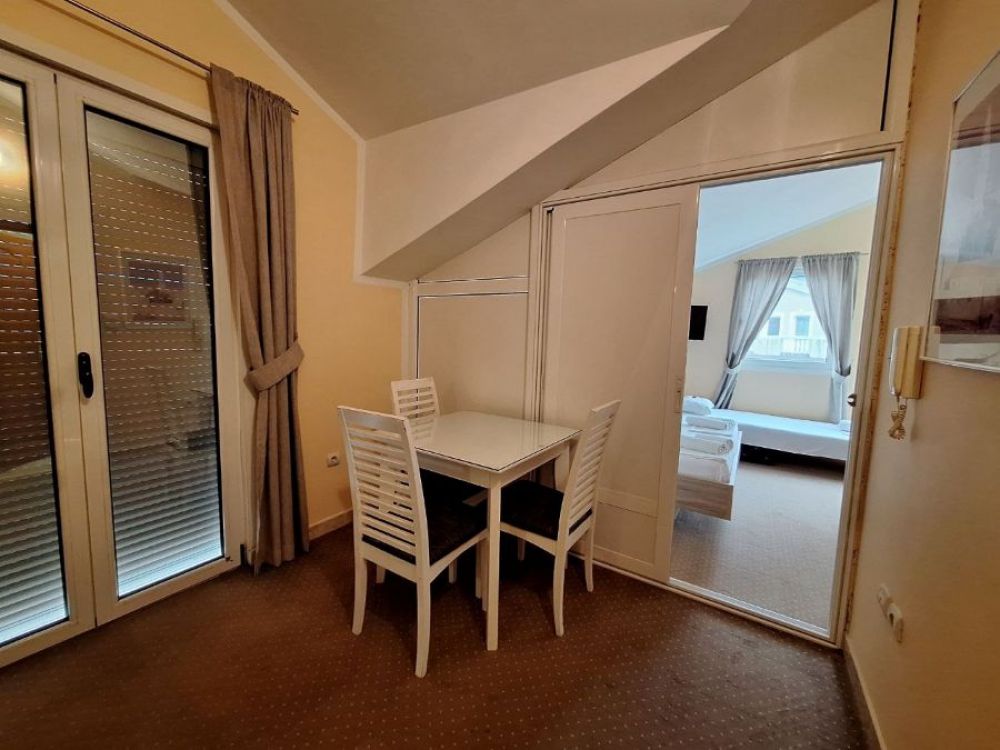 APP 03+1 One Bedroom, Budva Inn Guest House 3*