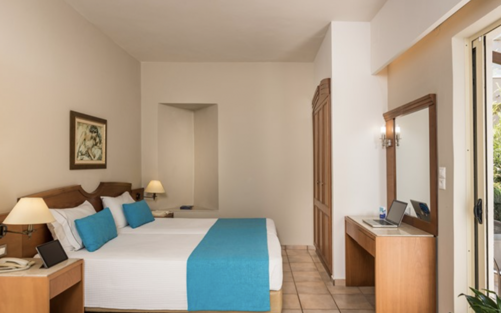 Studio, Elotis Suites 3*