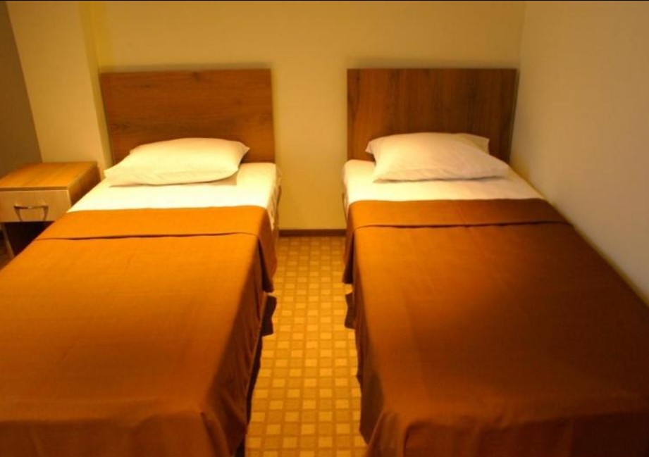 Double Room, Apolo 3*