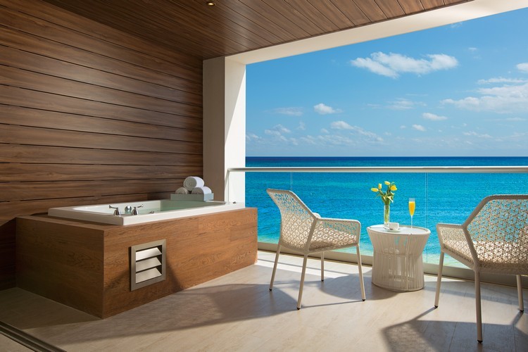 Xhale Club Junior Suite Ocean Front Whirlpool, Breathless Riviera Cancun Resort & SPA | Adults Only 5*