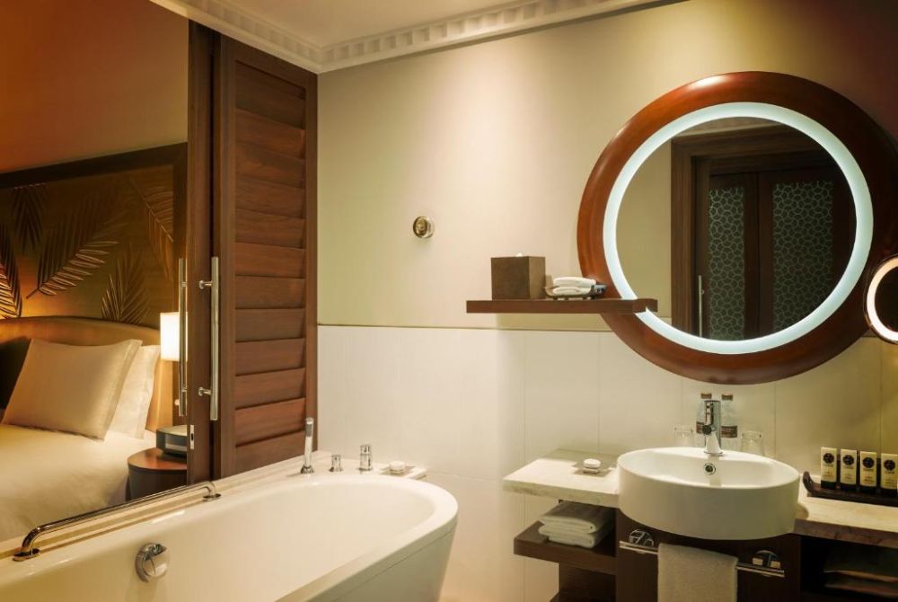 Superior Room, Sofitel Dubai Jumeirah Beach 5*