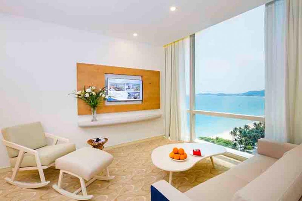 Suite, Diamond Bay Hotel 5*