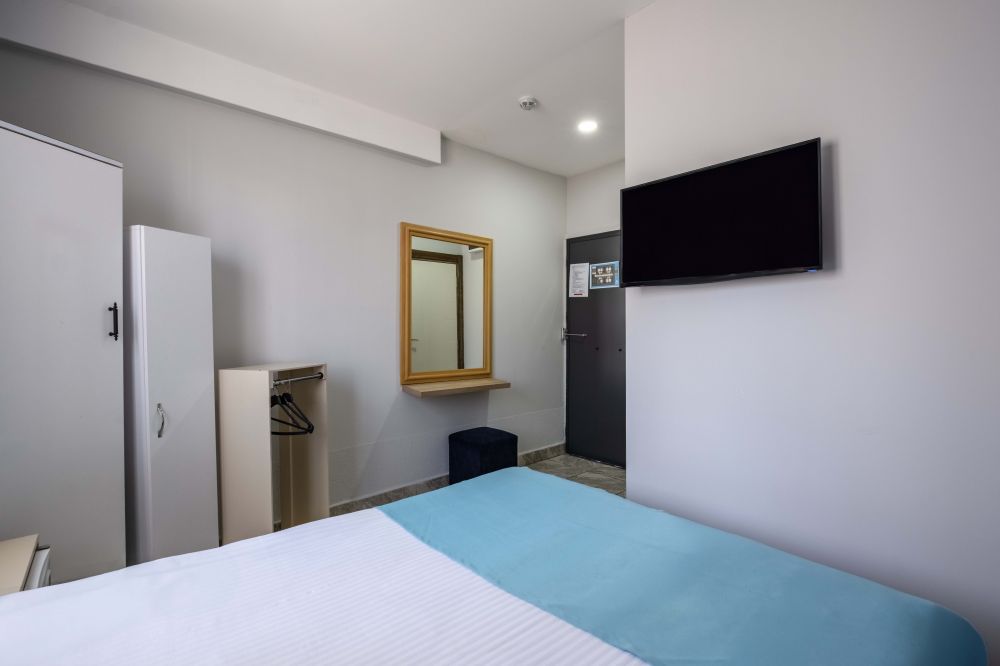 Standard Room, Mevre Hotel 3*