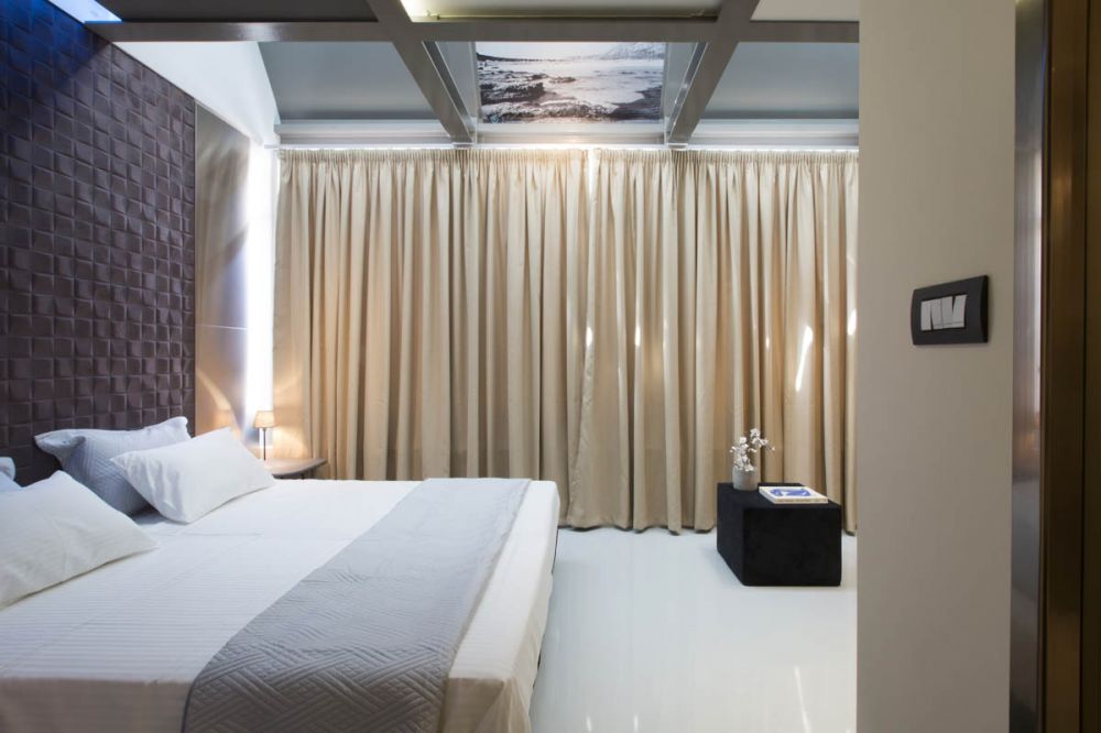 Deluxe Room, Pi Athens Suites 4*