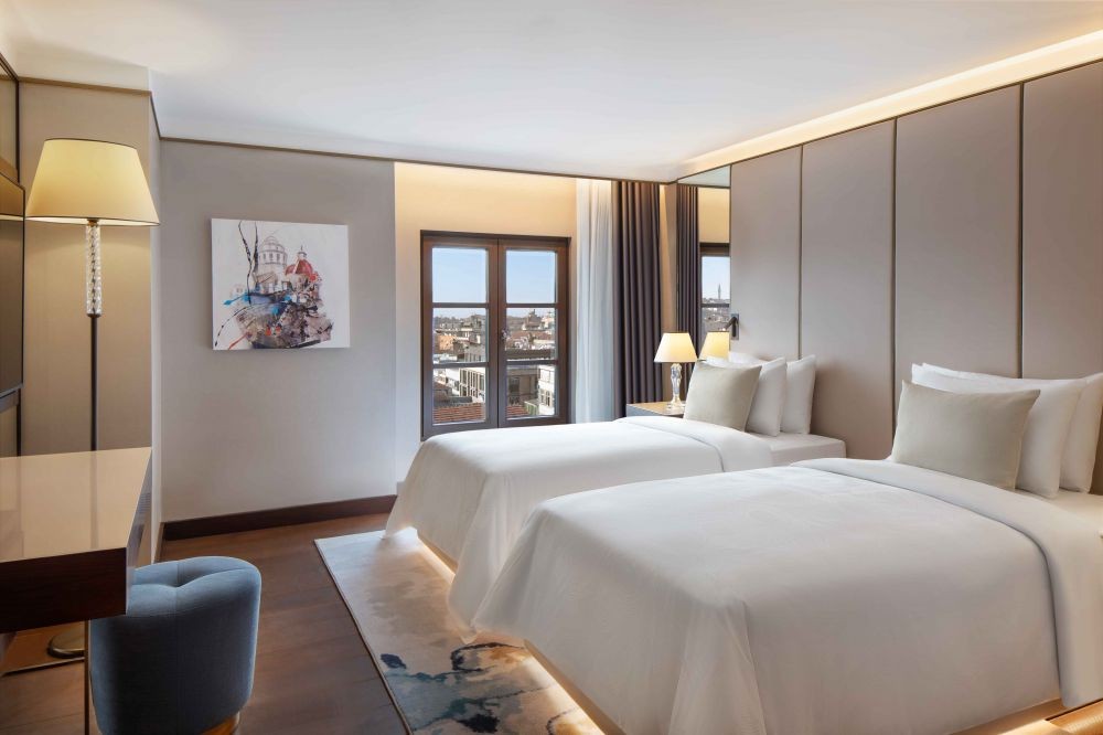 Deluxe Partial Bosphorus View, JW Marriott Istanbul Bosphorus 5*