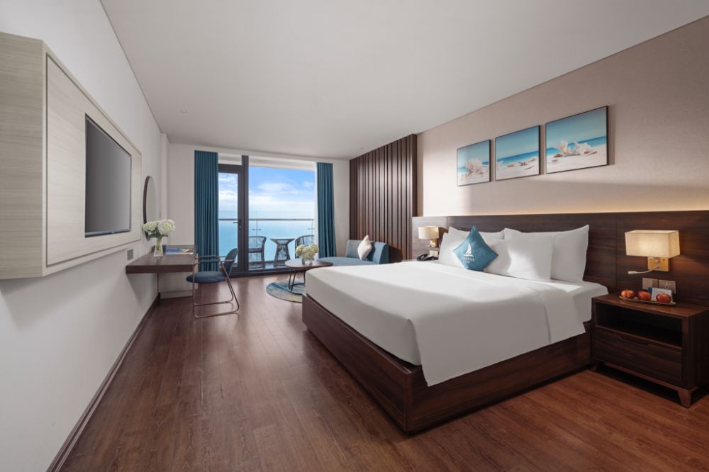 Grand Beach Front Room, Canvas Danang Beach Hotel 4*