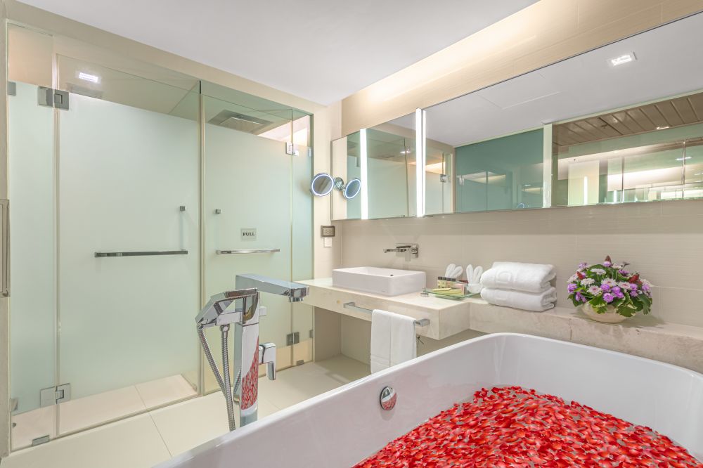 Grand Sea View Plus Room, Royal Cliff Grand Hotel 5*