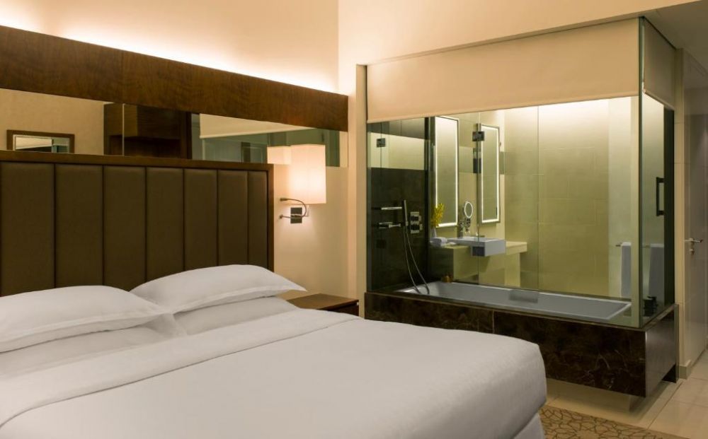 Deluxe Room, Sheraton Dubai Mall of the Emirates 5*