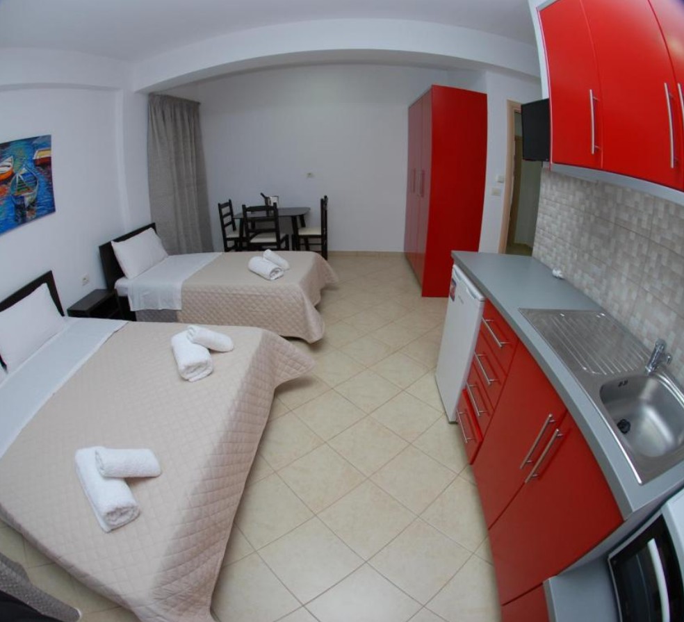 STD TRPL with mini-kitchen, Atlantis Ksamil Hotel & Apartments 3*