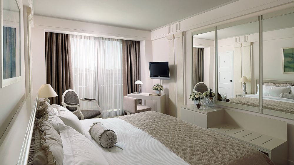 Deluxe Syntagma Square View, NJV Athens Plaza 5*