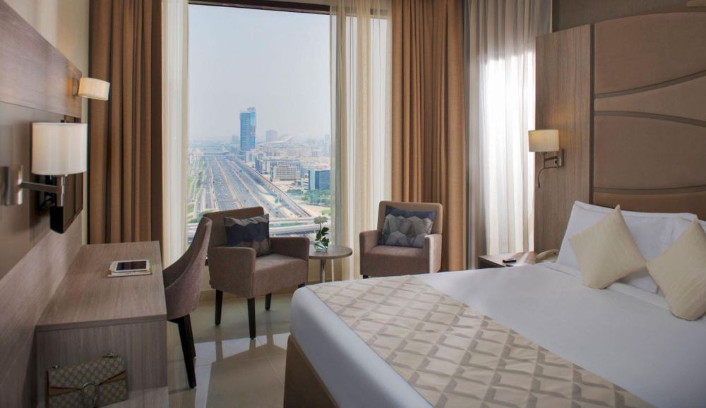 Deluxe Suite, Two Seasons Hotel And Apartments Dubai 4*