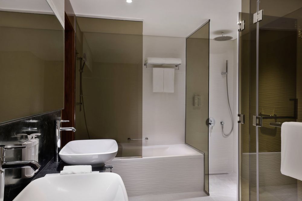 Executive Suite, The First Collection Waterfront 4*