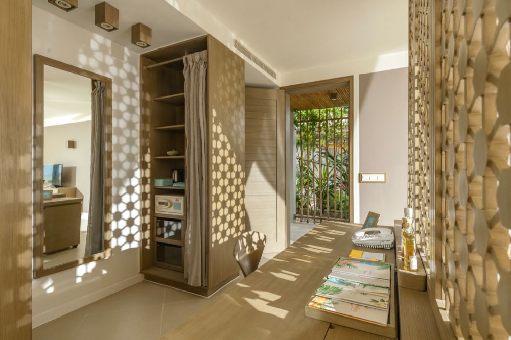 Beachfront Villa, Mia Luxury Hotel Nha Trang 5*