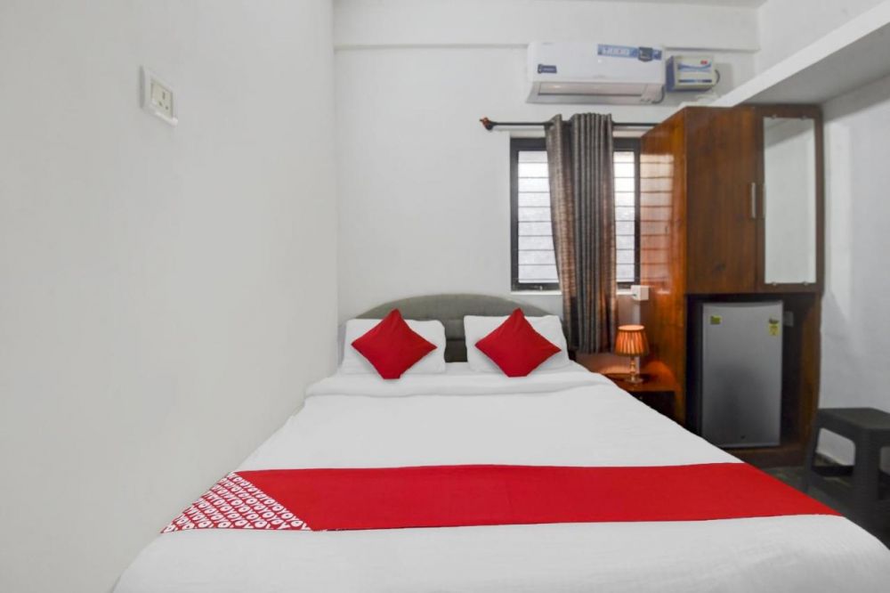 Deluxe AC, Aarvi Guest House 1*