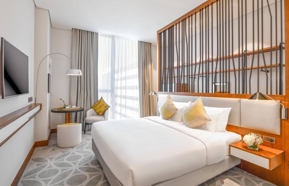 Premium, Grand Mercure Dubai City 4*