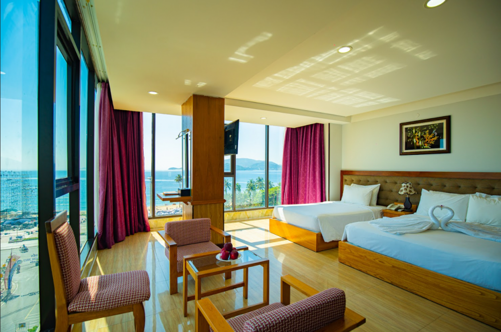 Suite Ocean View, Happy Light 3*